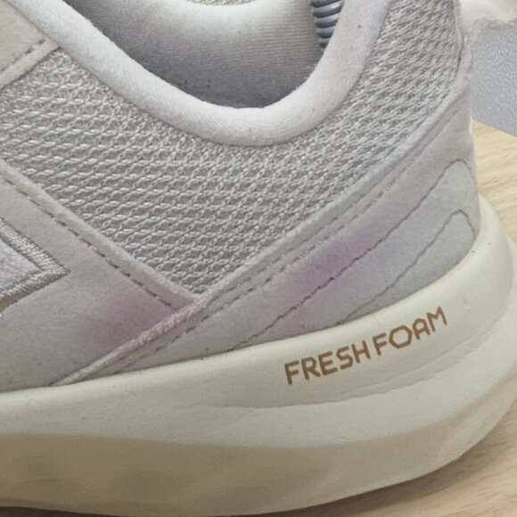 New Balance Fresh Foam SPT WSPTCLC4 Womens White Running Shoes Size 9 B - Picture 8 of 10